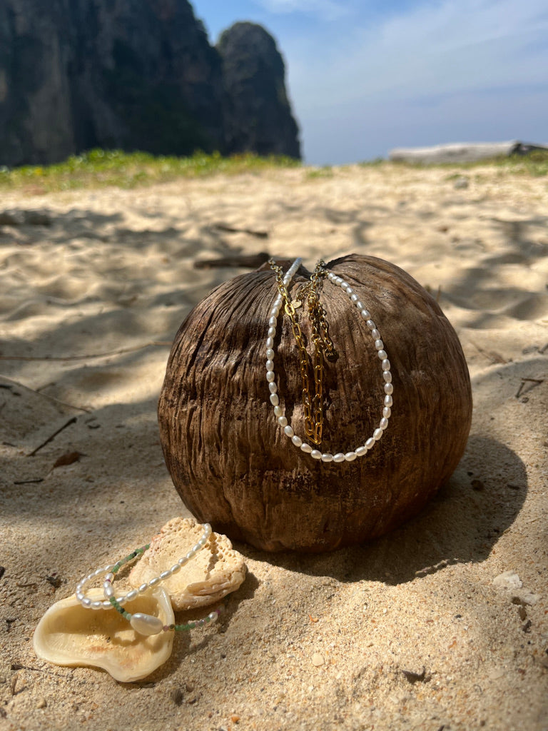 Pearla necklace