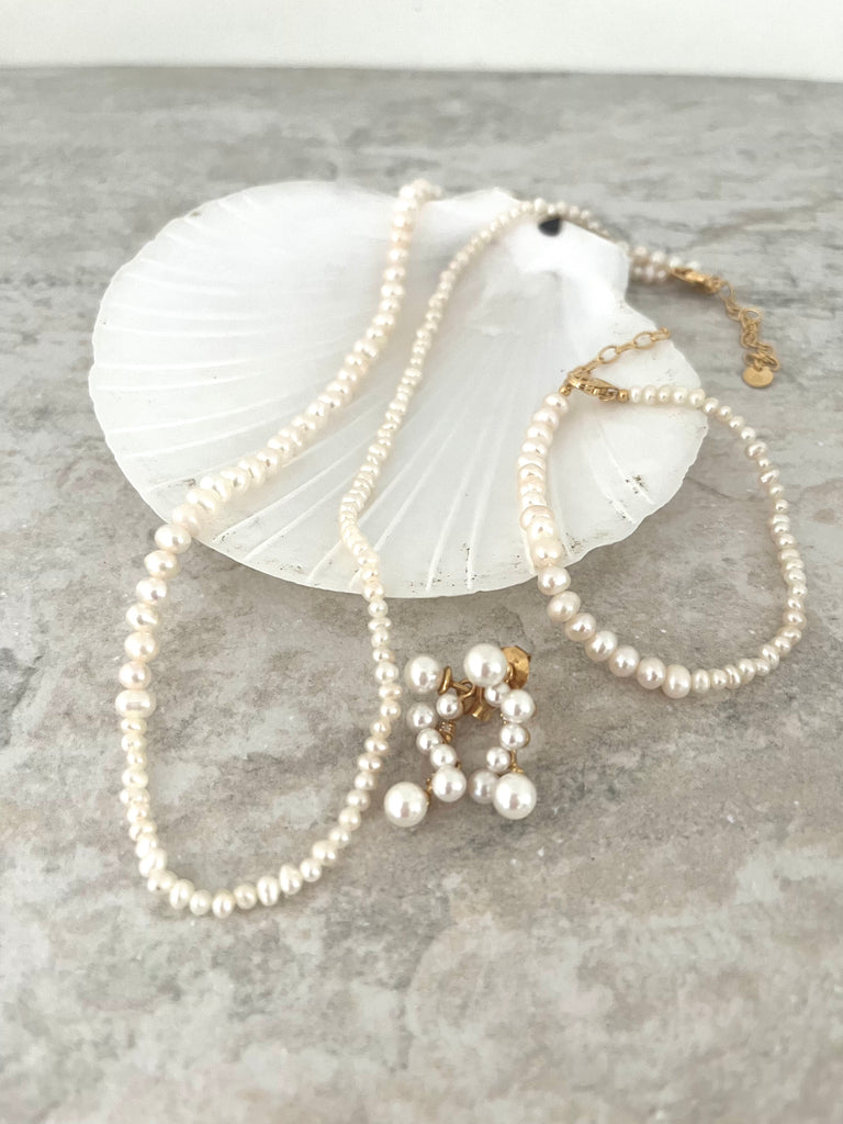Frida pearls